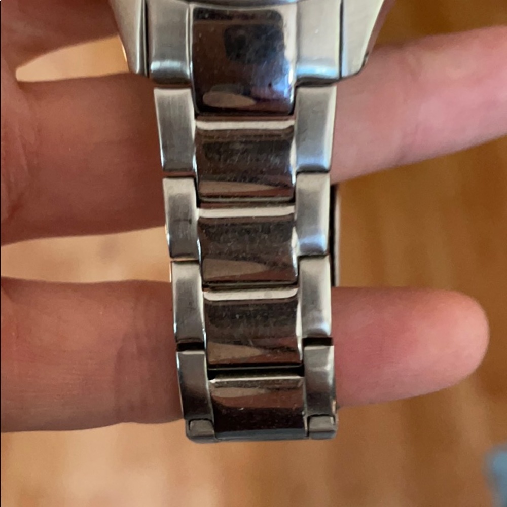 Silver and pink Fossil Watch - Picture 6 of 6